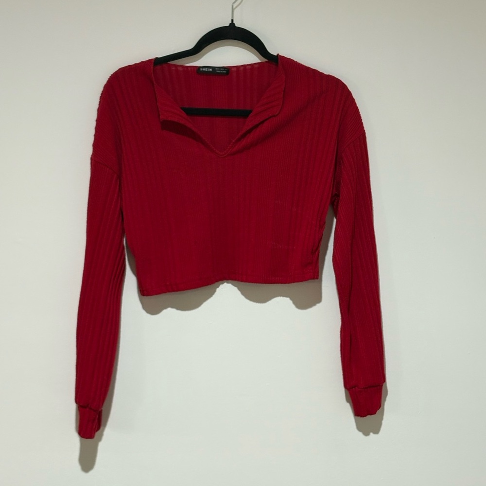 SHEIN Red Ribbed V-Neck Crop Top